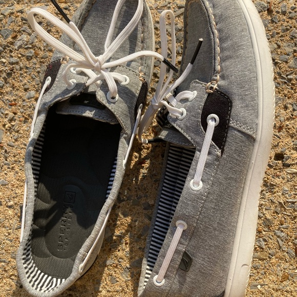 Sperry shoes size 8.5. Gray and white - Picture 2 of 3